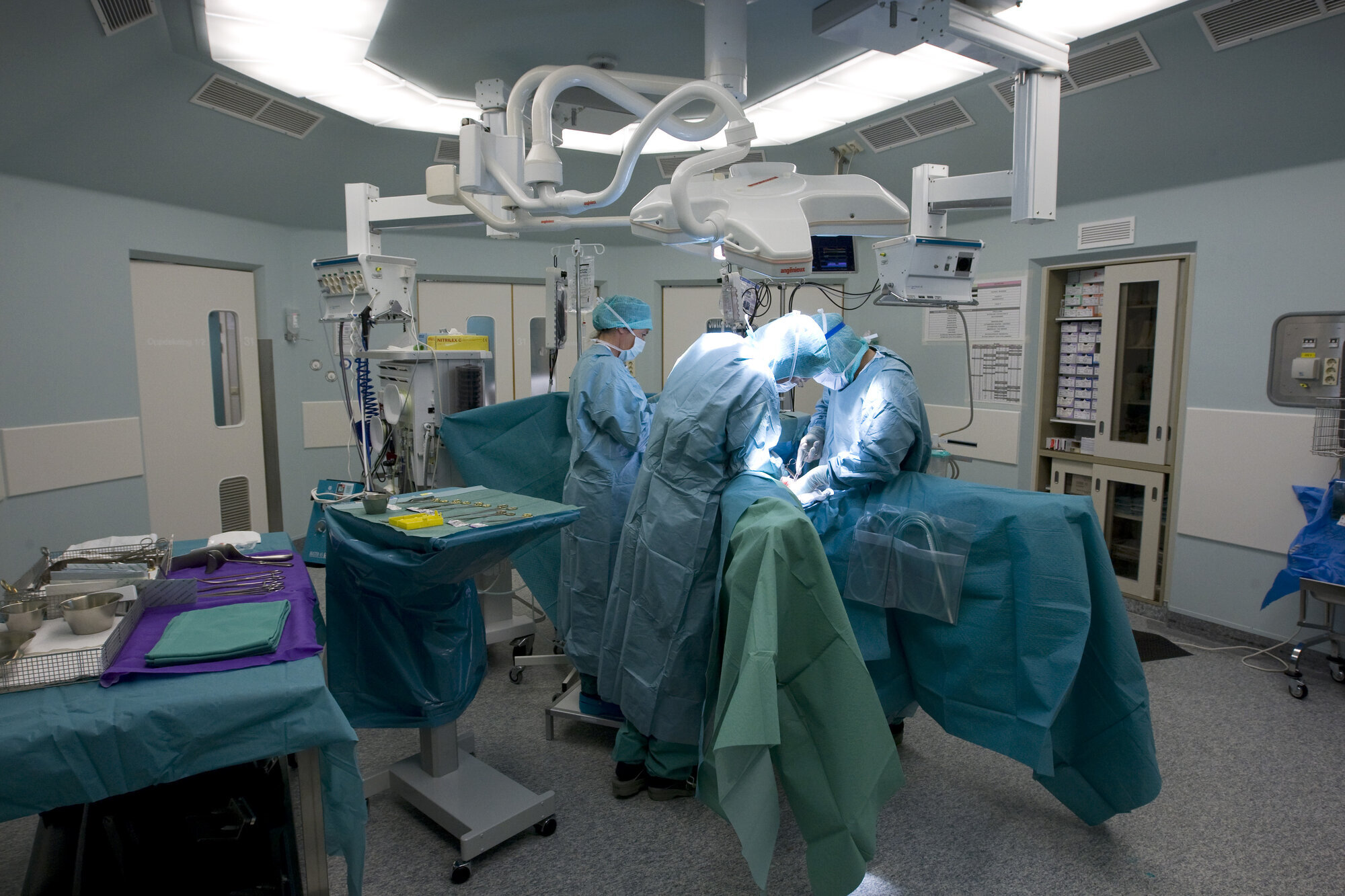 operasjon ved St Olavs hospital Bildet viser en operasjon ved St Olavs hospital