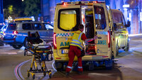 Ambulanse utenfor London pub etter skytingen natt til søndag Ambulanse utenfor London pub etter skytingen natt til søndag
