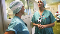 Spesialsykepleiere Brigitte Schmidt og Vigdis Irene Lind Spesialsykepleiere Brigitte Schmidt og Vigdis Irene Lind