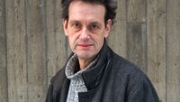 Bildet viser Arne Hugo Stølan