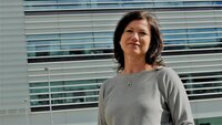 Portrett av kreftsykepleier Berit Hofset Larsen