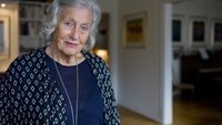 Aud Oftestad Bildet viser Aud Oftestad hjemme i leiligheten sin.