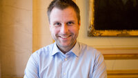 Bildet viser stortingsrepresentant Torgeir Micaelsen.